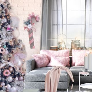 #daily #challenge #pinkxmas #living #pink 