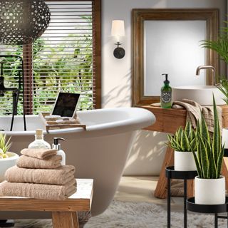 #throwback #bathroomdesign #relaxation #naturalelements #designgames #relaxingretreat